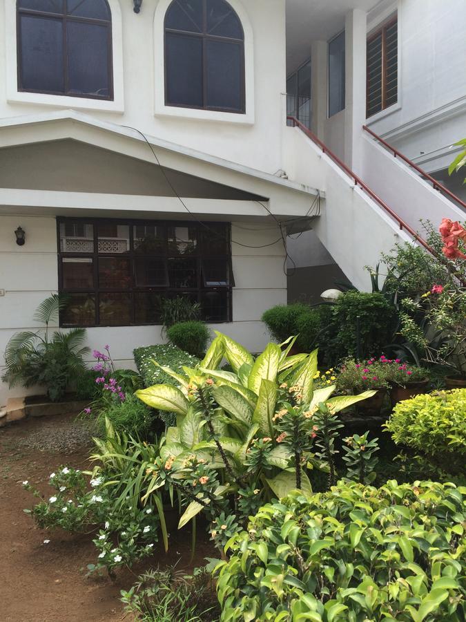Vintage Inn Kochi Exterior foto
